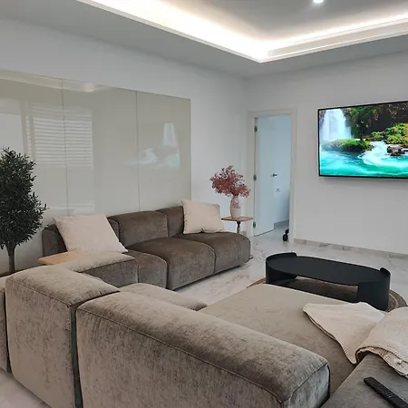 Pinares De San Anton - Sea, City, Mountain Views, Close To Beach, Bbq Malaga