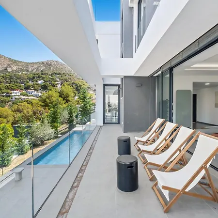 Villa Pinares De San Anton - Sea, City, Mountain Views, Close To Beach, Bbq