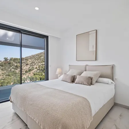 Pinares De San Anton - Sea, City, Mountain Views, Close To Beach, Bbq Villa