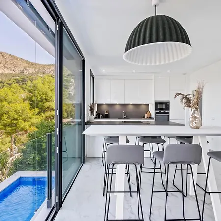 Villa Pinares De San Anton - Sea, City, Mountain Views, Close To Beach, Bbq